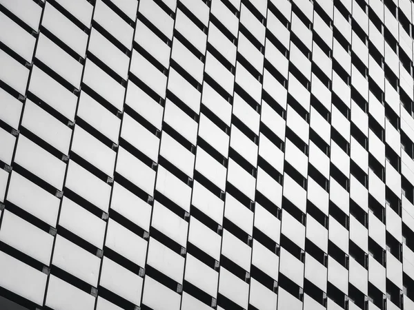 건축 세부 묘사 유리 전면의 기하학적 인 조각의 흑백 — 스톡 사진