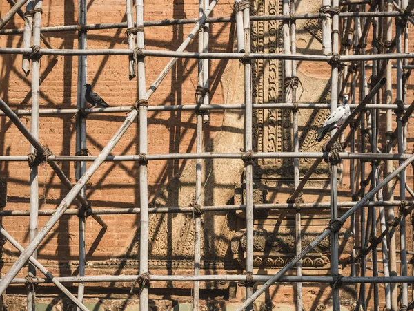 Wooden construction Building structure Industrial scaffold — Stock Photo, Image