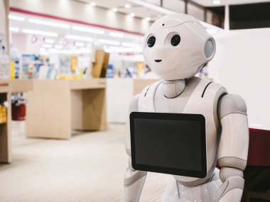 Okinawa, Japonya - 31 Ağustos 2019: Biber Robot İnsansı Yapay Zeka Asistanı Boş Ekran Japon Teknolojisi