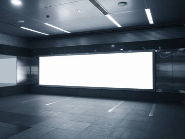 Banner Blank reklam panosunu kurun İçerideki Medya Metro İstasyonu
