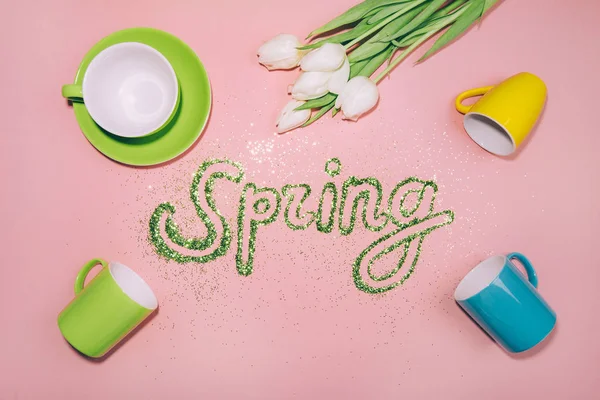 Wort Frühling aus grünem Glitzern — Stockfoto