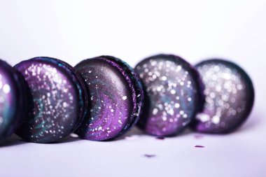 Ultra Violet macarons