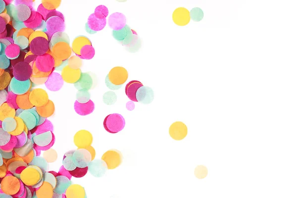 Confetti Multicolori Fondo Bianco Sullo Sfondo Festivo Vostro Design — Foto Stock