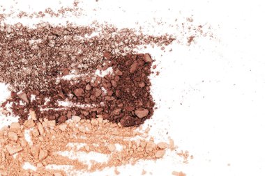 Parıldayan kahverengi göz farı..