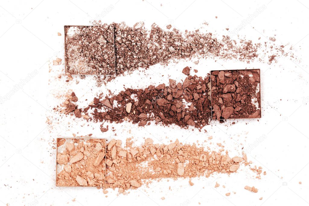 Brown crushed eyeshadows with shimmer.