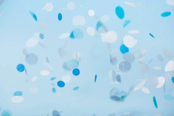 Confetti blu cadenti — Foto Stock