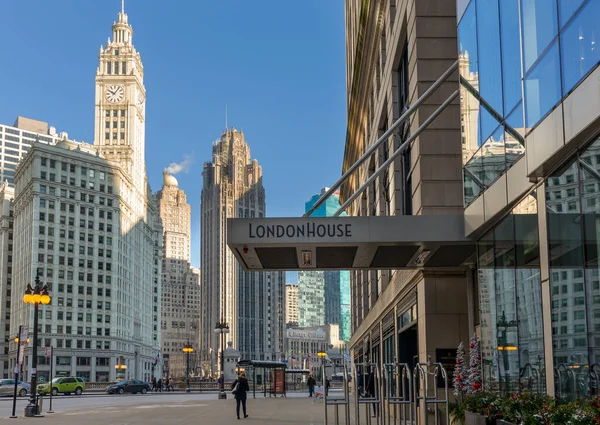 Chicago Usa December 2018 Street Level View East Wacker Drive — Stockfoto