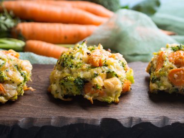 Havuç ve brokoli ile sebze köftesi