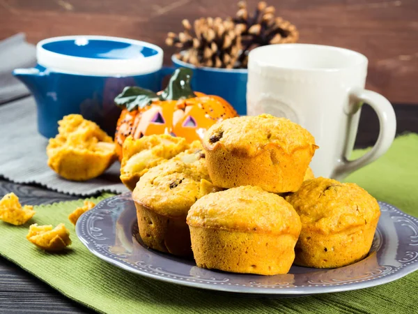 Kahvaltı için kabak ve elma kek