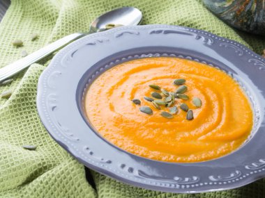 Kabak Çekirdeği kabak krem çorbası. Portre