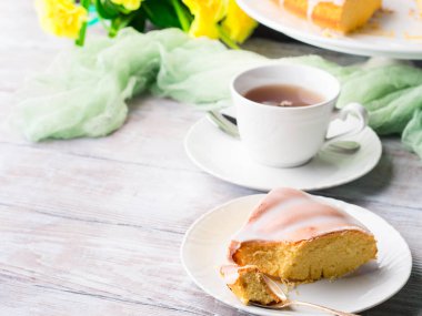 Kek frosting ile. Paskalya Festival tatlı