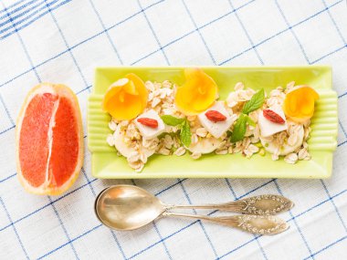 Greyfurt smoothie muz, yulaf ve tofu ile için malzemeler