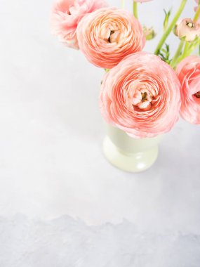 Güzel pembe Düğünçiçeği buket