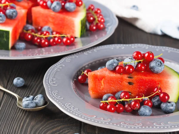 Çilek ile karpuz pizza pasta dilimi