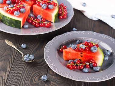 Çilek ile karpuz pizza pasta dilimi