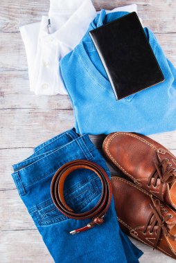 Yaşam tarzı ayakkabı düz yatıyordu giyim mans