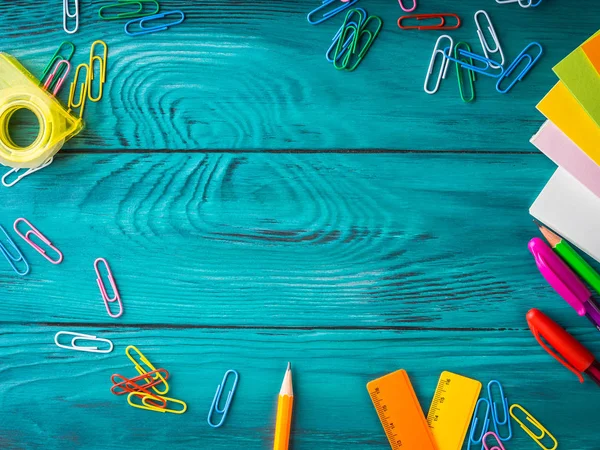 İleti örneği renkli okul işyeri çerçeve