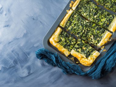 Krem peynir ile ıspanak kokulu kiş