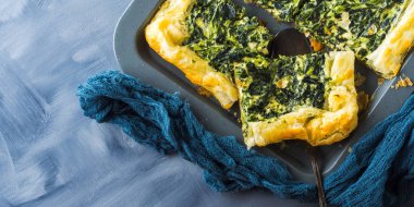 Krem peynir ile ıspanak kokulu kiş