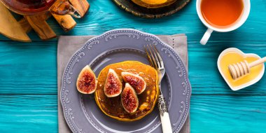 İncir ve ballı kabak krep yeme