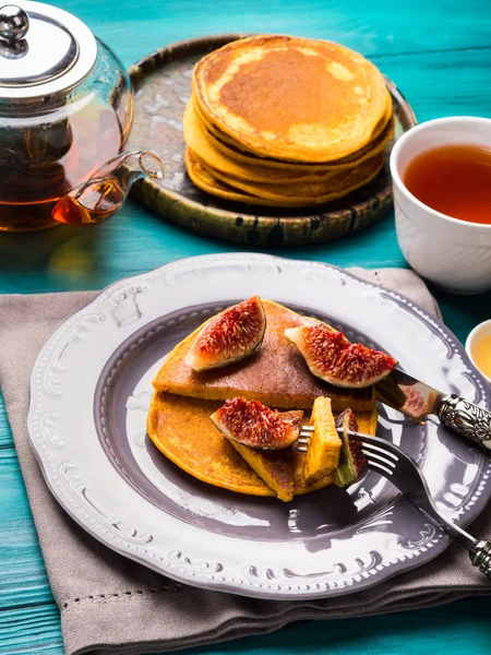 İncir ve ballı kabak krep yeme