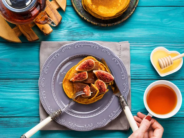 İncir ve ballı kabak krep yeme