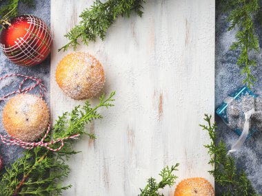 Yılbaşı yeni yıl arka plan beyaz tahta ile