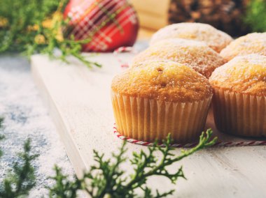 Noel krema şeker ile muffins pişirme