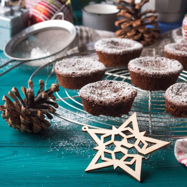 Krema şeker ile çikolata kış muffins