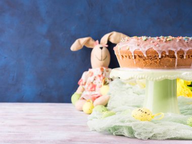 Paskalya kek süslemeleri yumurta bunny buzlanma şeker