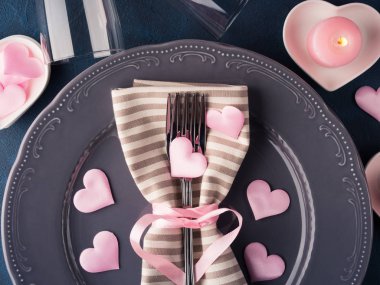 Sevgililer günü romantik tarih kavramı mumlar ile