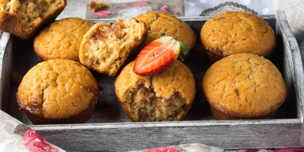 Peanut butter muffins with strawberry jam — Stock Photo, Image