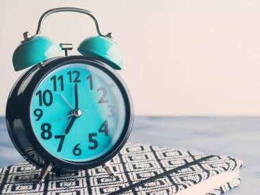 Arka plan mavi çalar saat