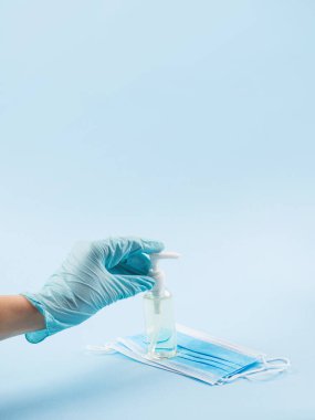 Ürünler kovid19 karantinaya alınacak. Panik konsepti