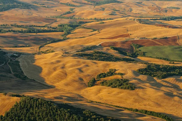 Vue aérienne des champs et collines toscanes — Photo