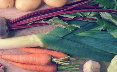 sağlıklı beslenme, pırasa, pancar, patates için çiğ sebze kümesi,