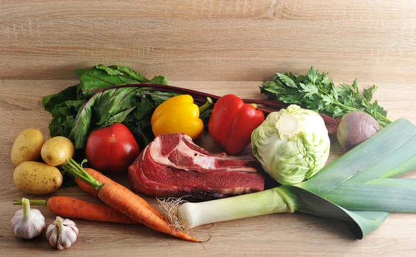 sebze çorbası koleksiyonu et - patates, domates, havuç, ga