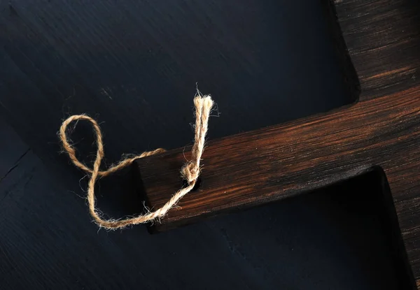 Sfondo bordo di legno su sfondo nero in legno rustico — Foto Stock