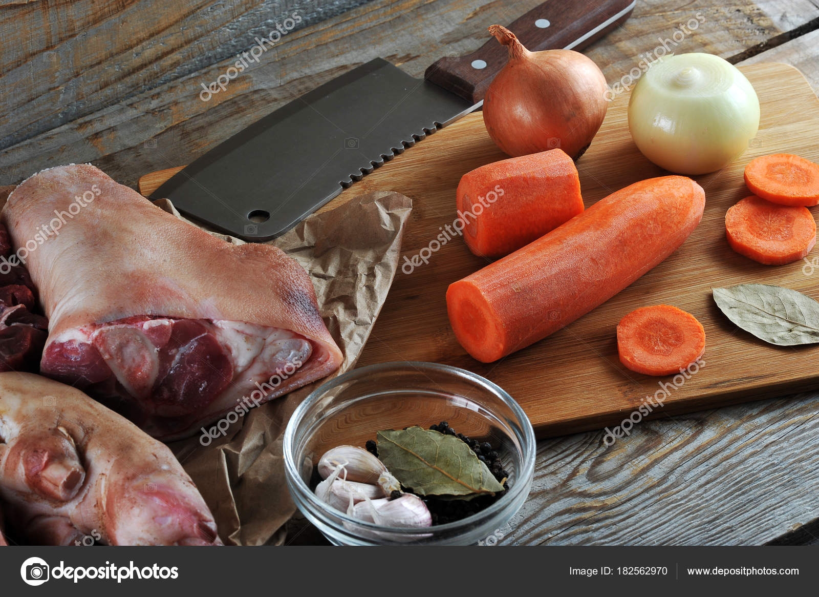 How to cook jelly from pork legs: a recipe 78 How to cook jelly from pork legs: a recipe 1
