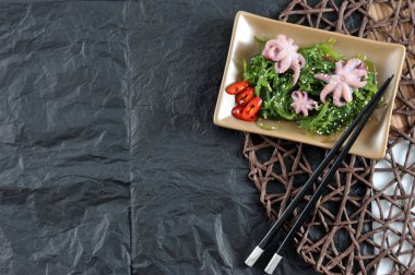 salata dan deniz lahana chuka, ahtapot