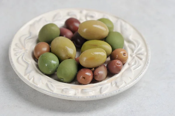 Olive Diverse Varietà Piatto — Foto Stock