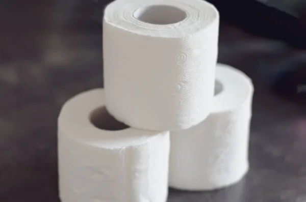 Close Last Pieces Toilet Paper Rolls Products Sale Store Shelf — Stock Photo, Image