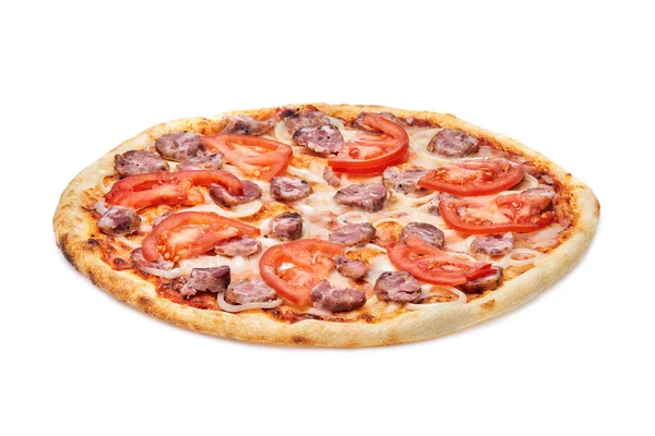 Smaczne, aromatyczne pizza z pomidorami, serem, cebulą i kiełbasa na białym tle — Zdjęcie stockowe