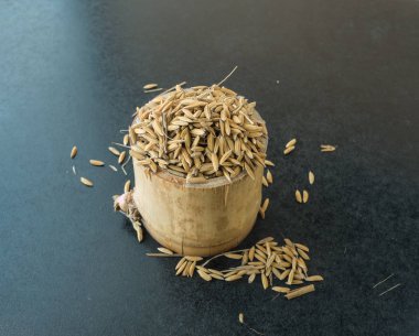 Bambu siyah çiğ pirinç