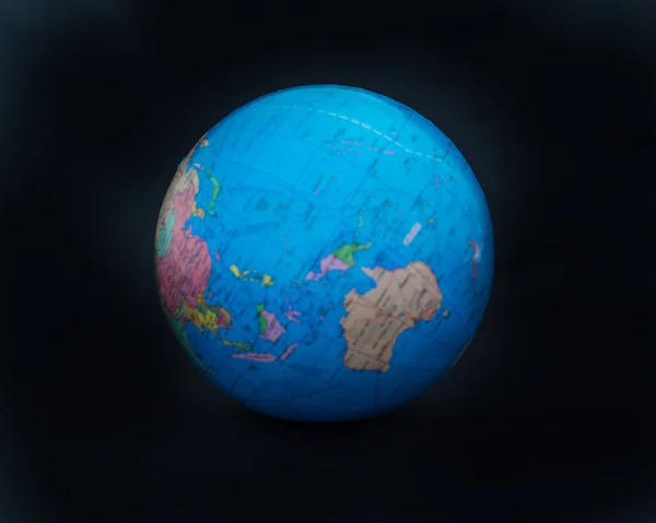 Θολή γη χάρτη σε μαύρο φόντο, — Φωτογραφία Αρχείου