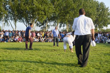 Istanbul'da Orta Asya Türkmen güreş