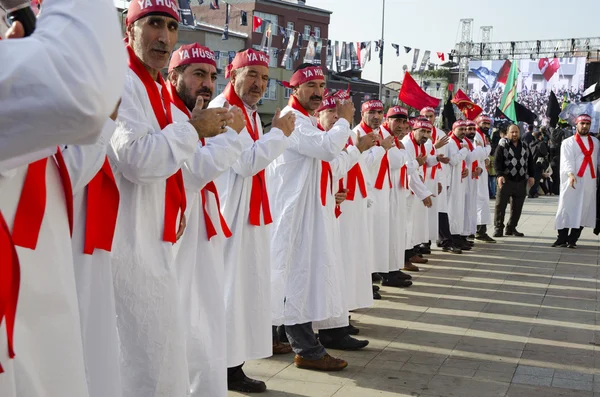 Musulmanes de todo el mundo marcan Ashura Estambul comunidad chiíta . — Foto de Stock