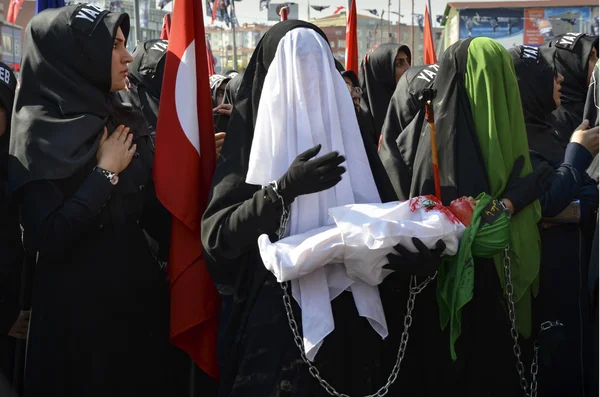Ashura marks the Istanbul Muslim women's — Stock Photo, Image