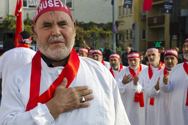 Hombres chiítas turcos de duelo el día de Ashura — Foto de Stock