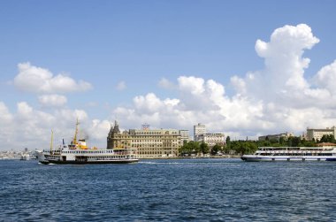 Istanbul feribot ve Haydarpaşa tren istasyonu